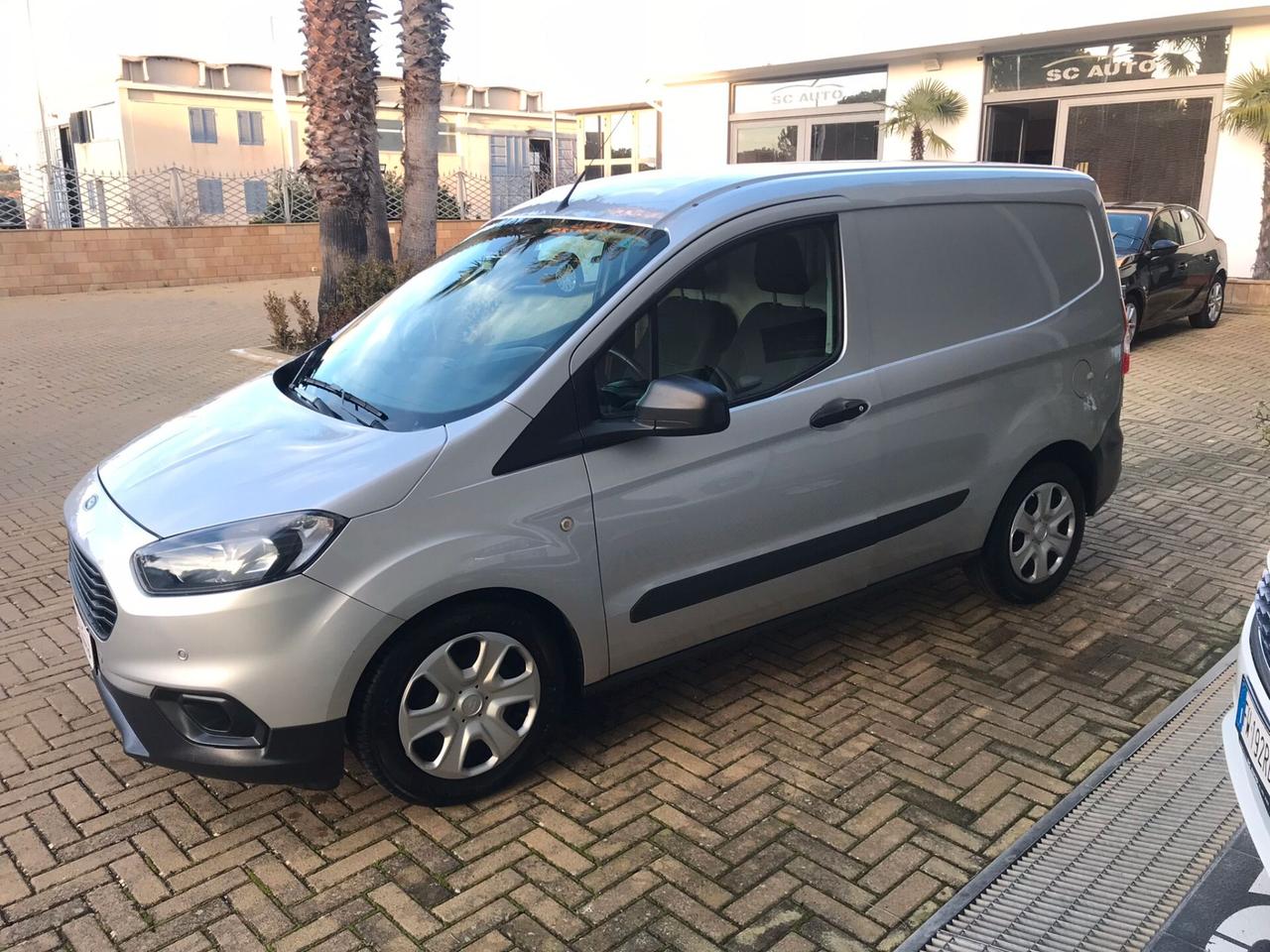 Ford Transit Courier