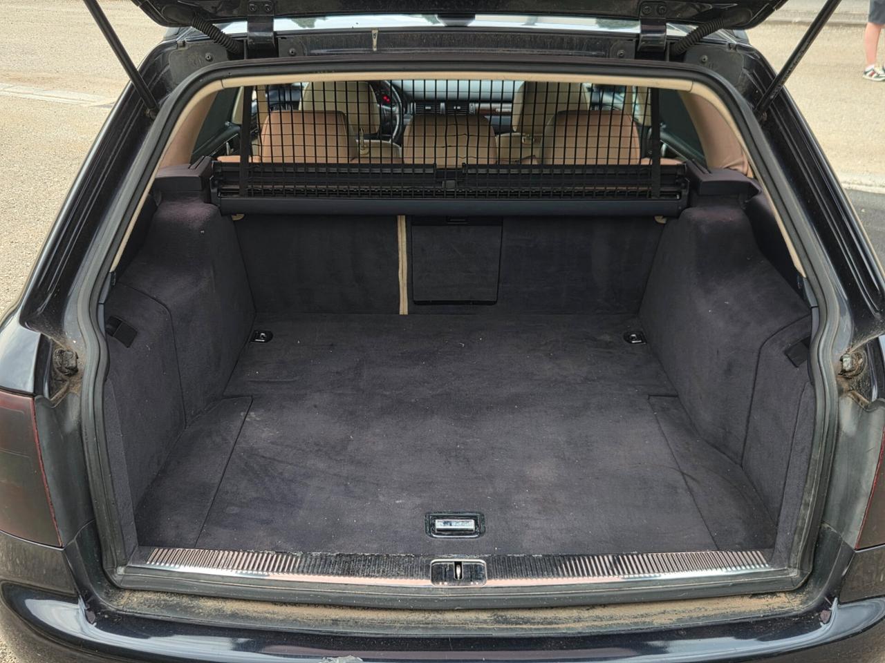 Audi A6 2.5 V6 TDI/180 CV cat Avant quattro
