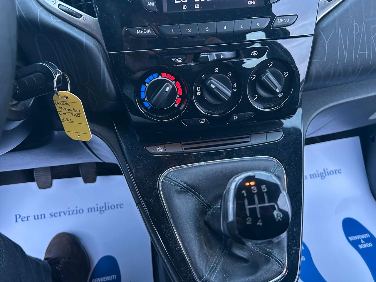 Lancia Ypsilon 0.9 TwinAir 85 CV 5 porte Metano Ecochic Elefantino