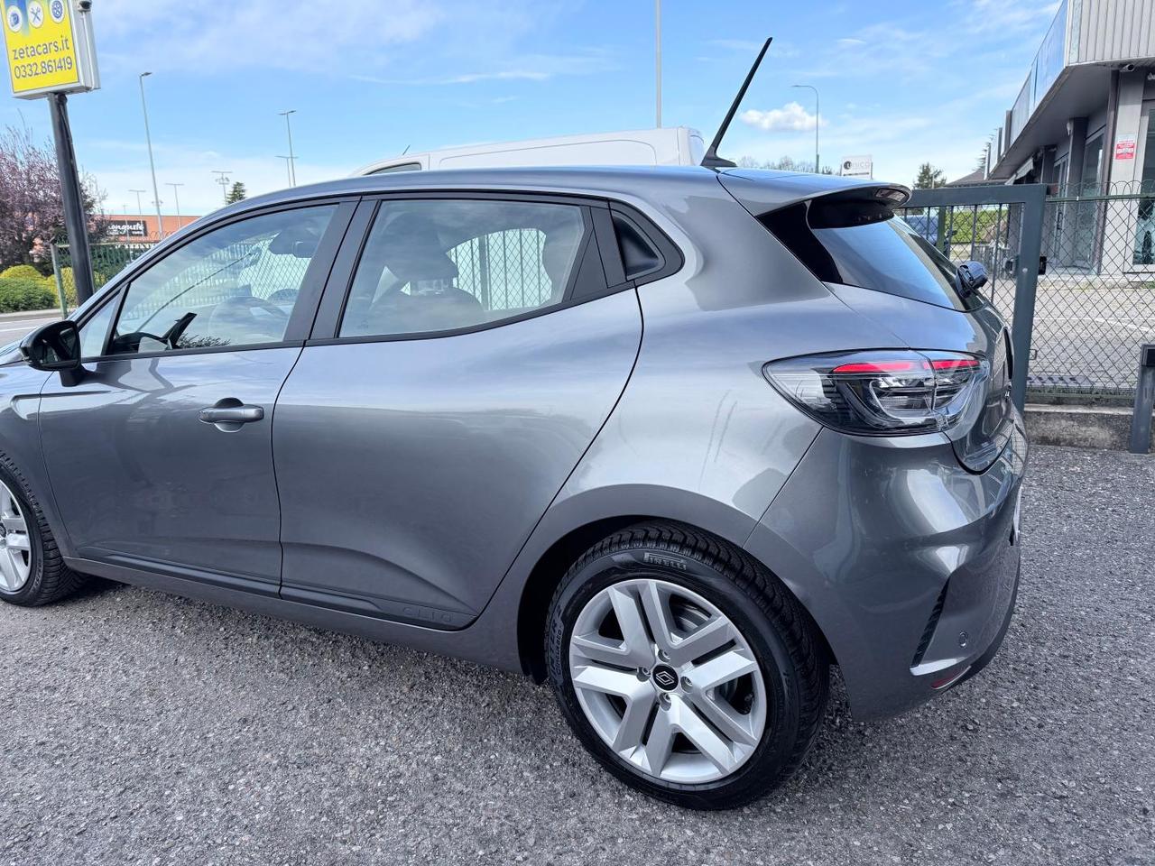 Renault Clio 1.6 E-Tech full hybrid Evolution 145cv