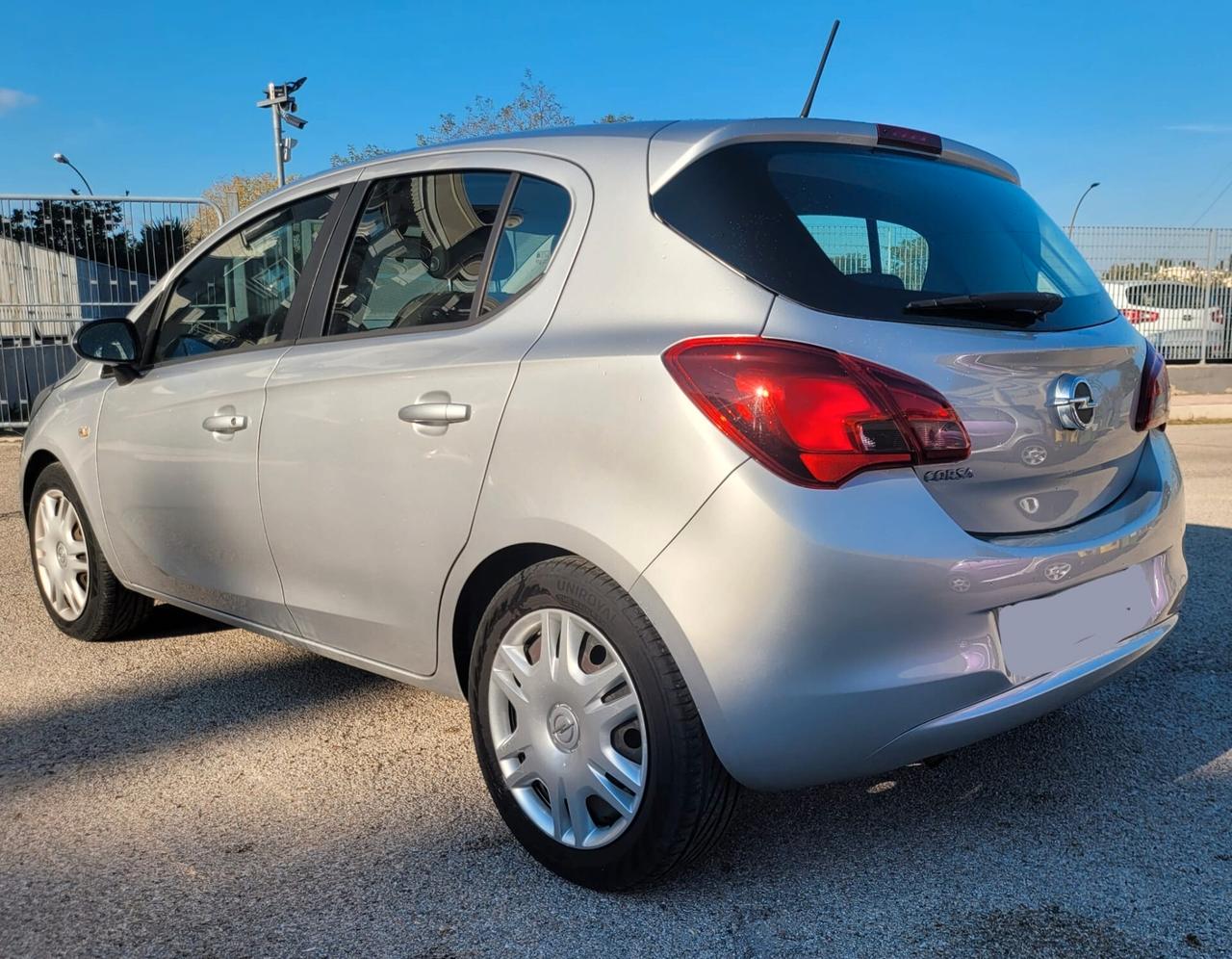 Opel Corsa 1.2 5 porte GPL