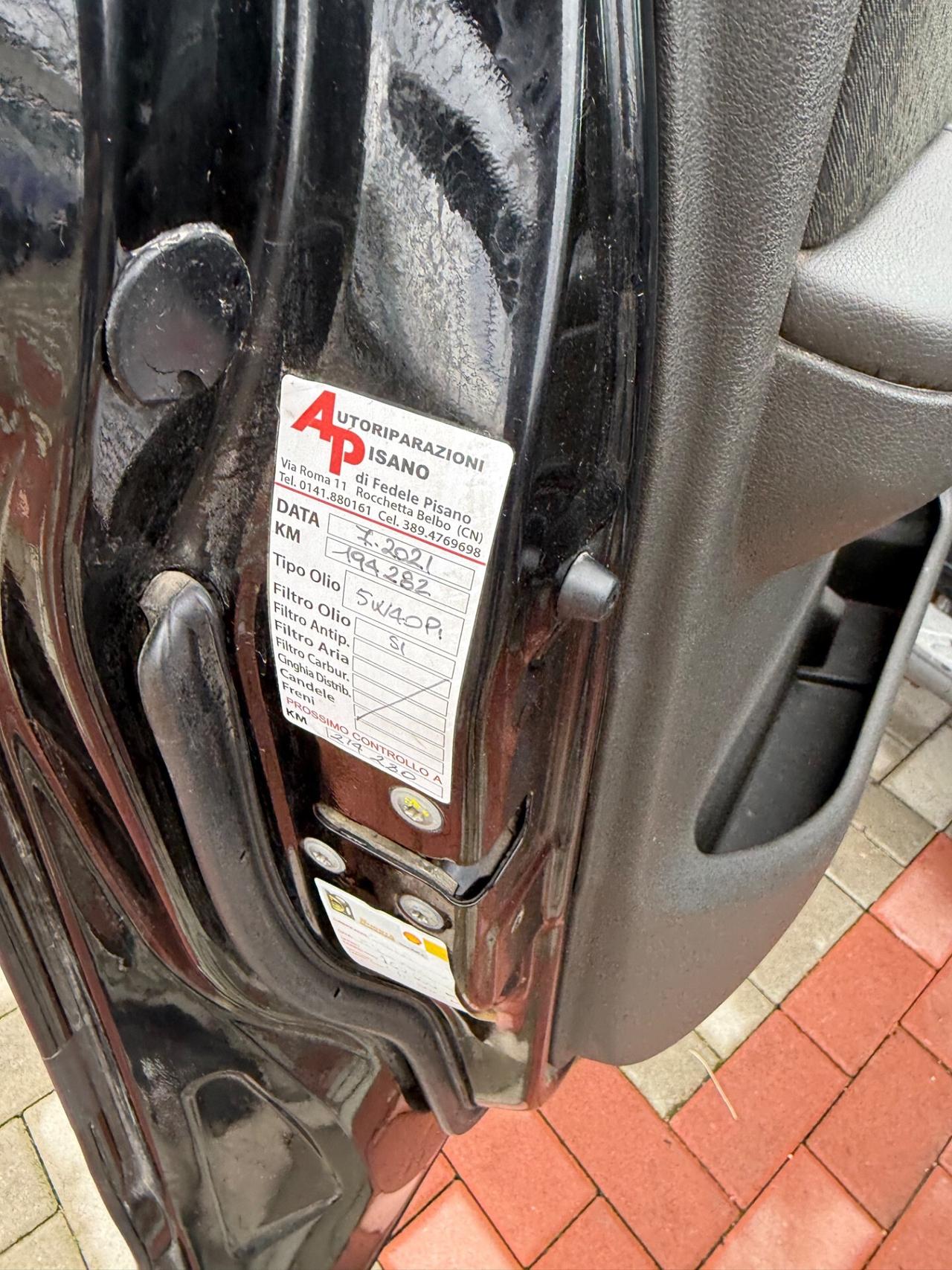 Nissan Navara 2.5 dCi 190CV 4 porte Double 4X4