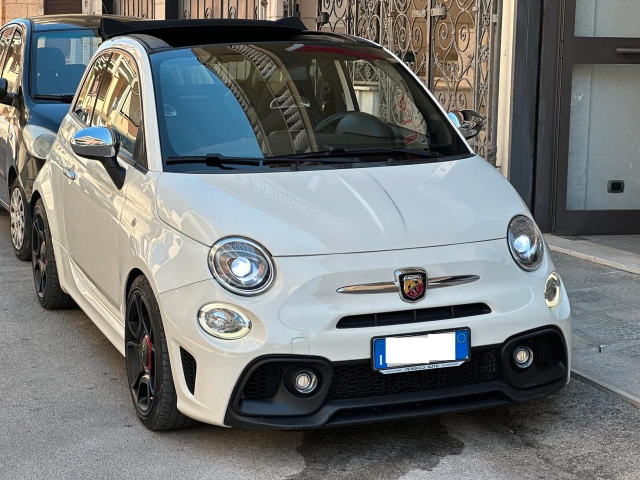 Abarth 500C 1.4 Turbo T-Jet Custom