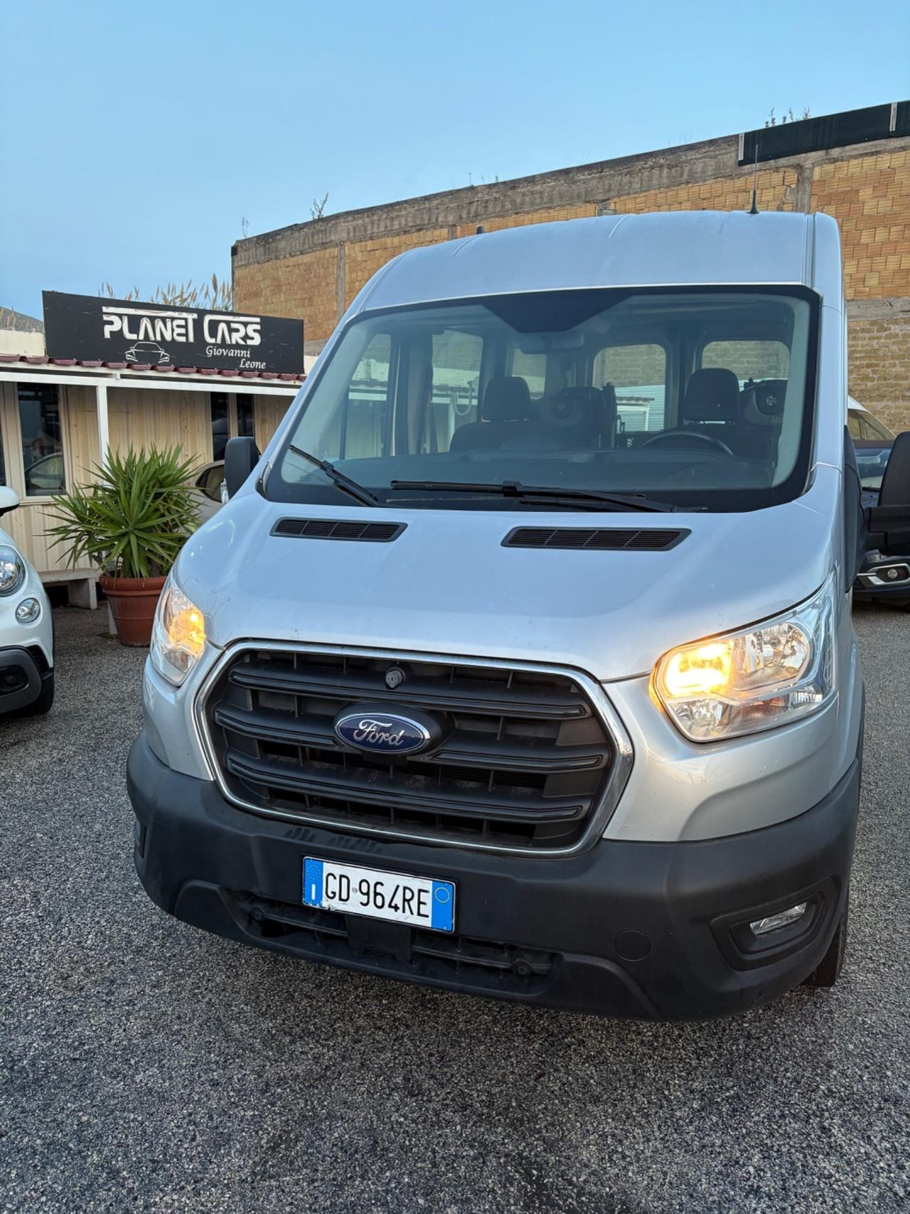 Ford transit 9 posti trasporto disabili