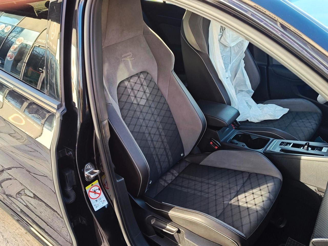 VOLKSWAGEN GOLF VIII 2.0 TDI 150 CV DSG SCR R-LINE