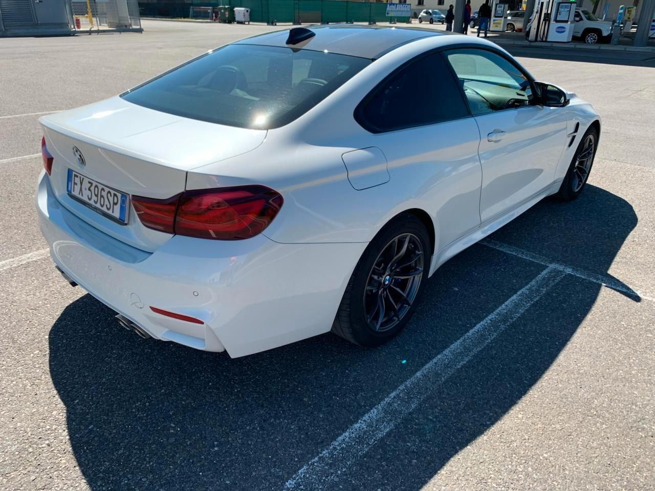 Bmw M4 3.0 dkg Head-Up + Harman-Kardon OK PERMUTE