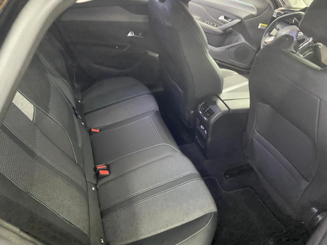 Peugeot 308 BlueHDi 130 S&S EAT8 Allure