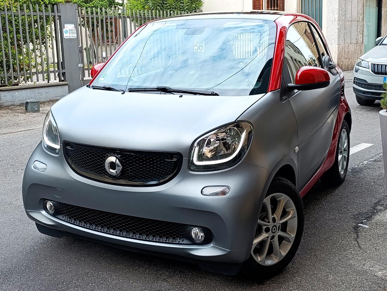 Smart ForTwo 70 1.0 twinamic Passion 2019 solo km 26.156