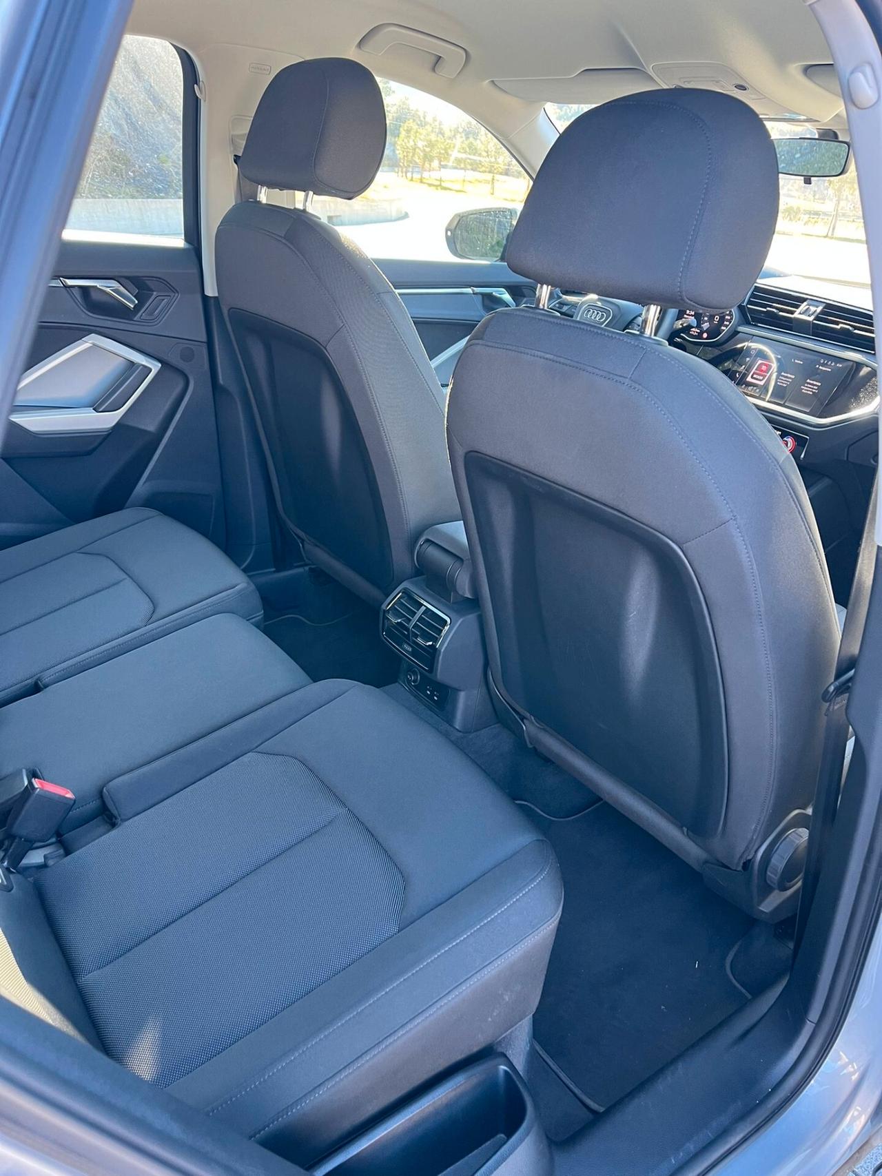 Audi Q3 35 TDI S tronic Business Advanced 4x4 2021-Tagliandata-