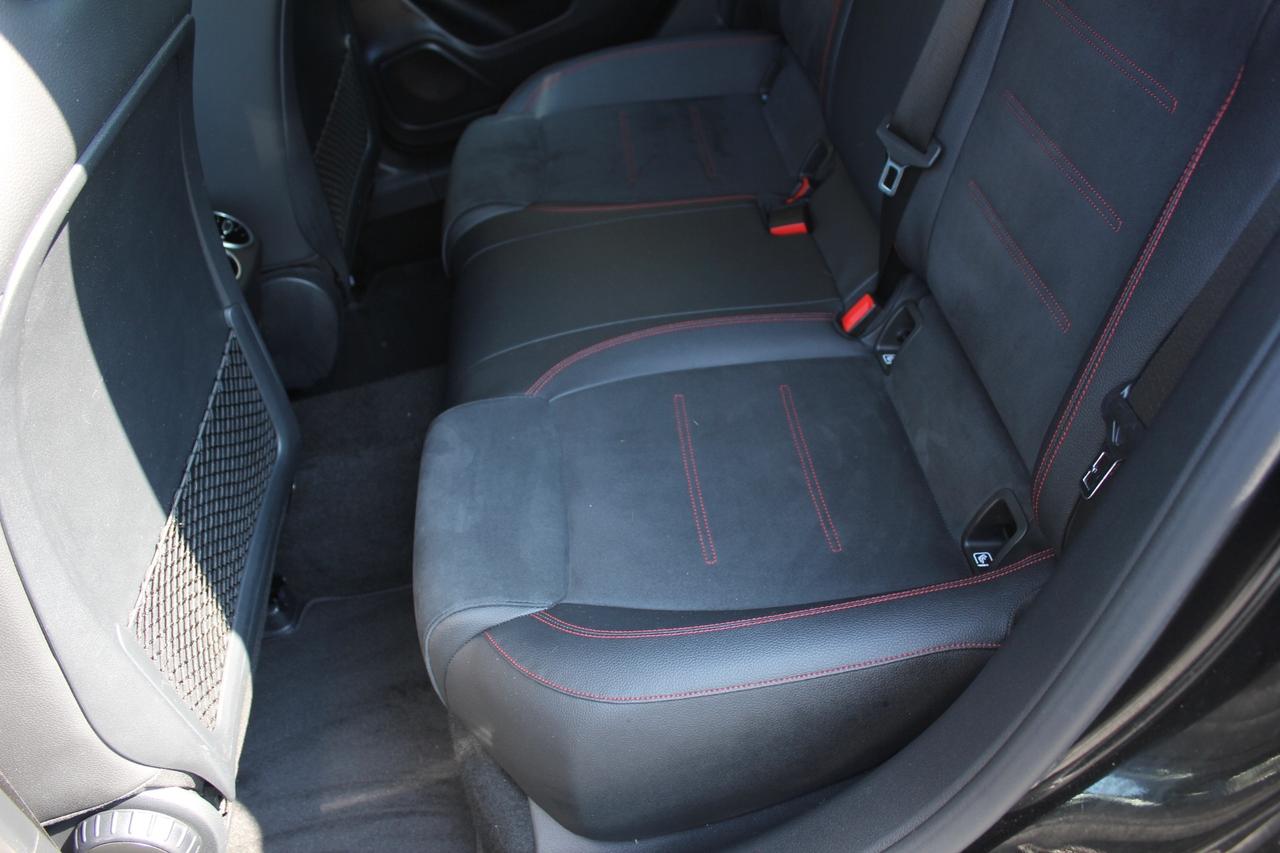 Mercedes-benz A 200 D AUTOMATIC PREMIUM AMG LINE CERCHI 19''