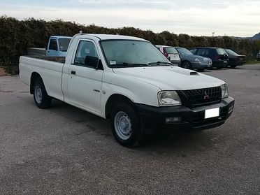 Mitsubishi L200 2.5 TDI 2WD Cab. Singola