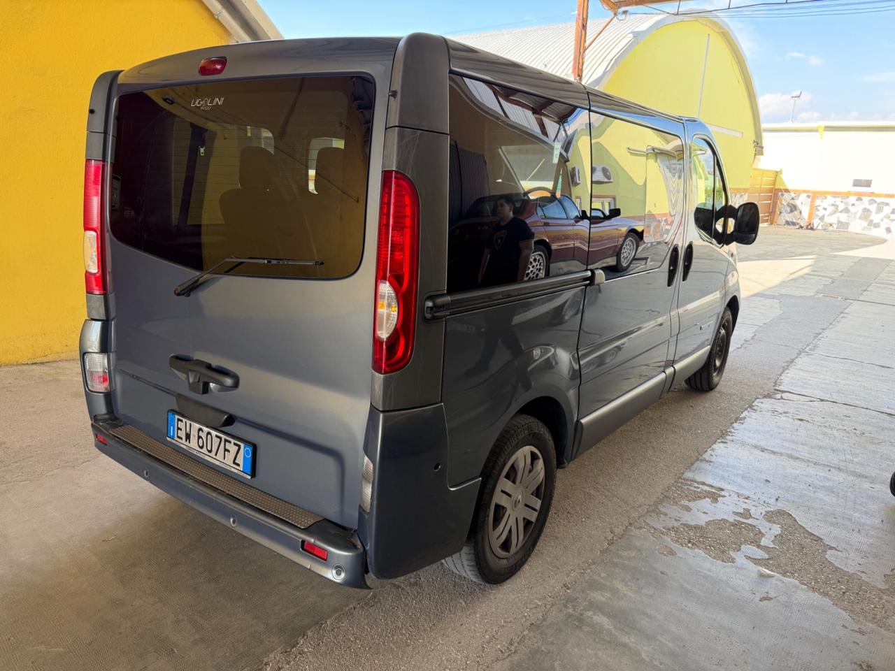 Renault Trafic 2.0dci 9 posti Clima -2014