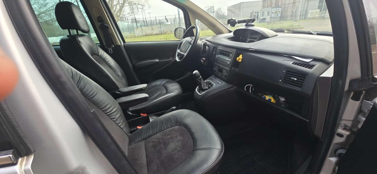 Lancia MUSA 1.3 Mjt 95 CV DFN Gold