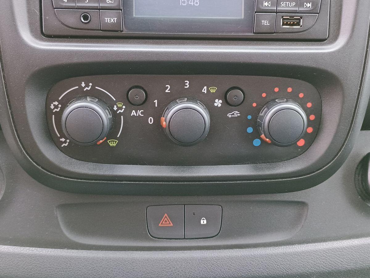 OPEL Vivaro II 27 E5 2014 - Vivaro 27 L1H1 1.6 bit. 120cv Edition