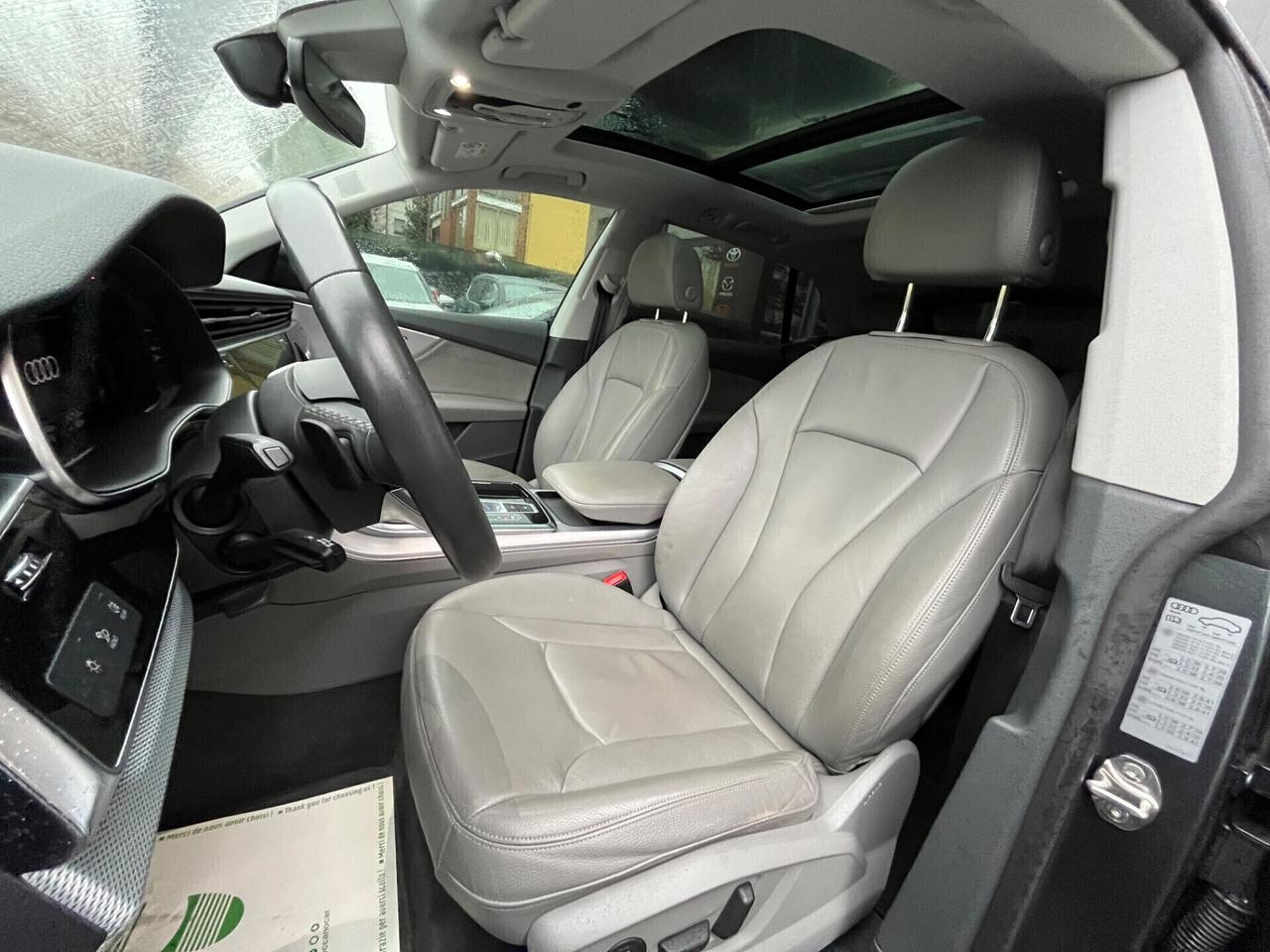 Audi Q8 55 TFSI quattro tiptronic