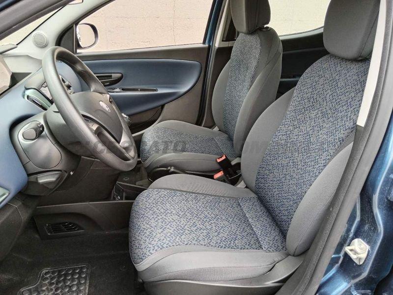 Lancia Ypsilon Ypsilon 1.0 firefly hybrid Oro s&s 70cv