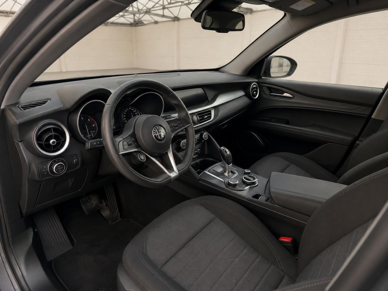 ALFA ROMEO Stelvio - Stelvio 2.2 t Business rwd 160cv auto my19