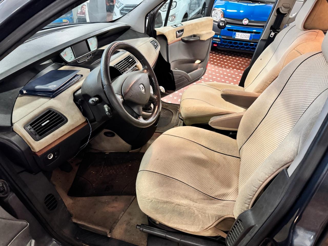 Lancia Phedra 2.2 JTD Emblema FAP - 7 Posti