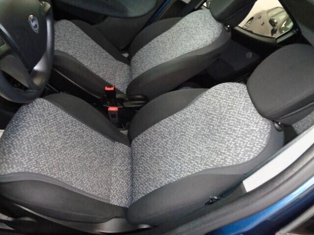 Lancia Ypsilon 1.0 FireFly 5 porte S&S Italiana