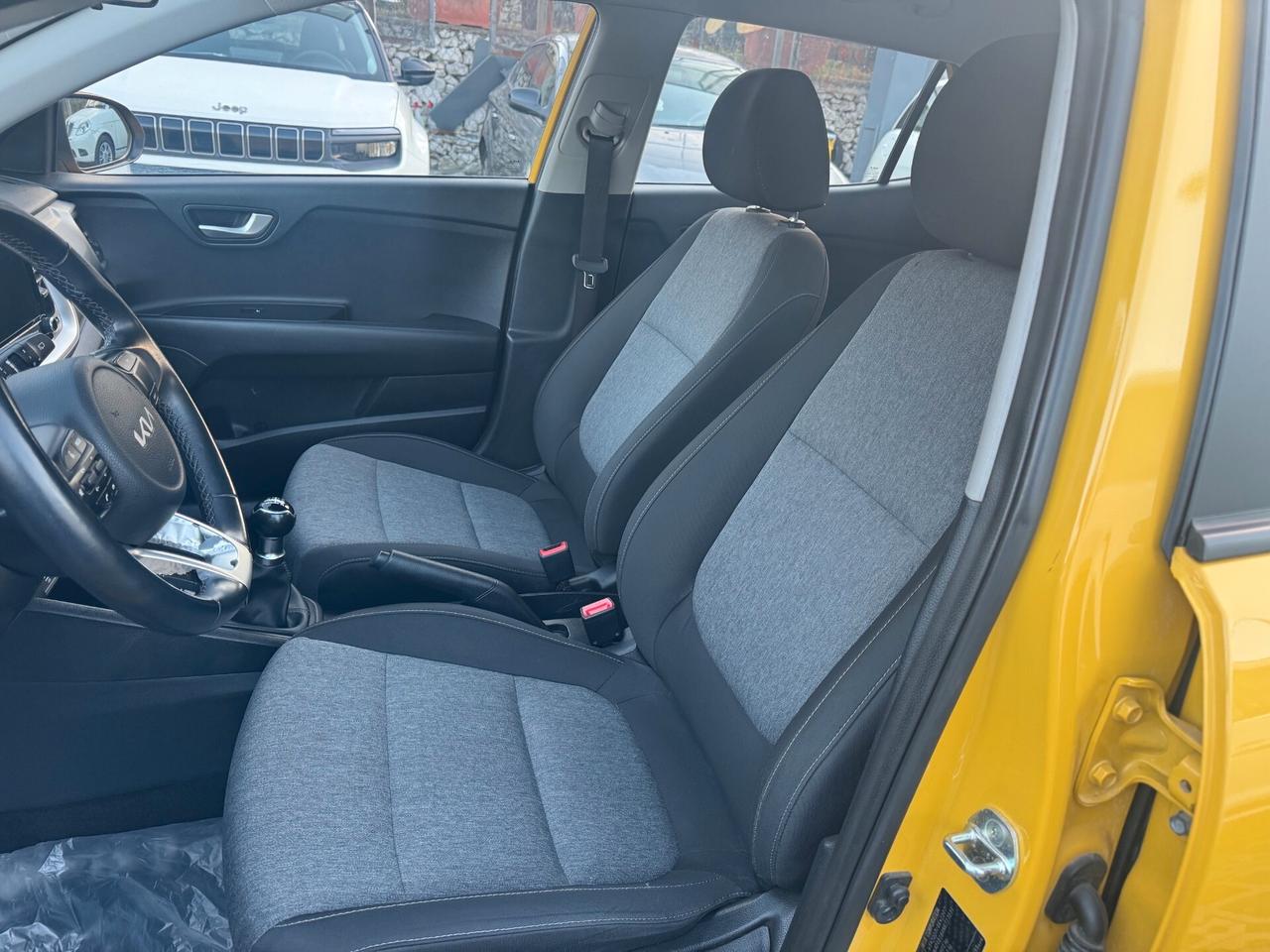 KIA Stonic 1.2cc DPI 84cv Urban