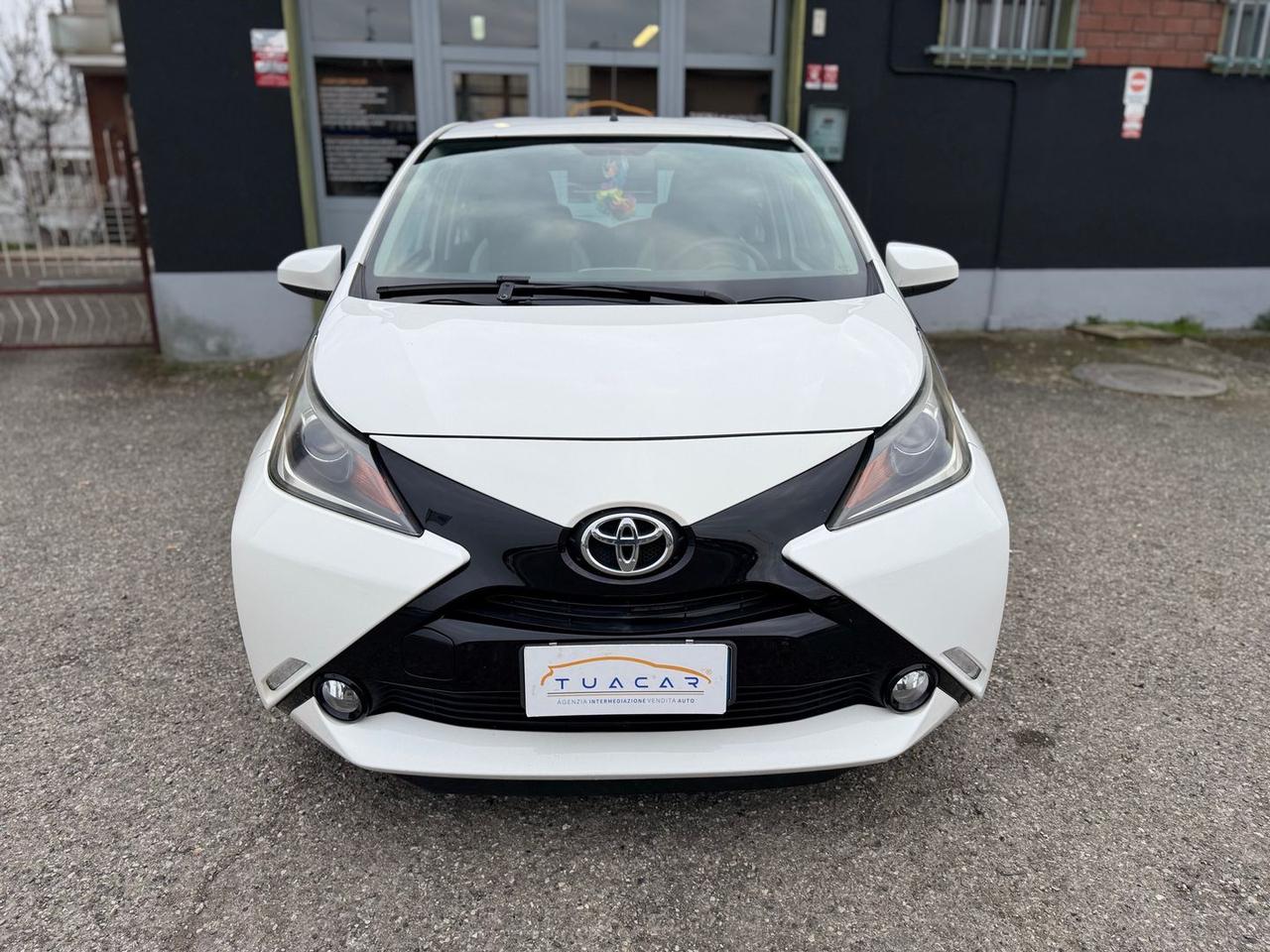 Toyota Aygo X Play 1.0 VVT-i