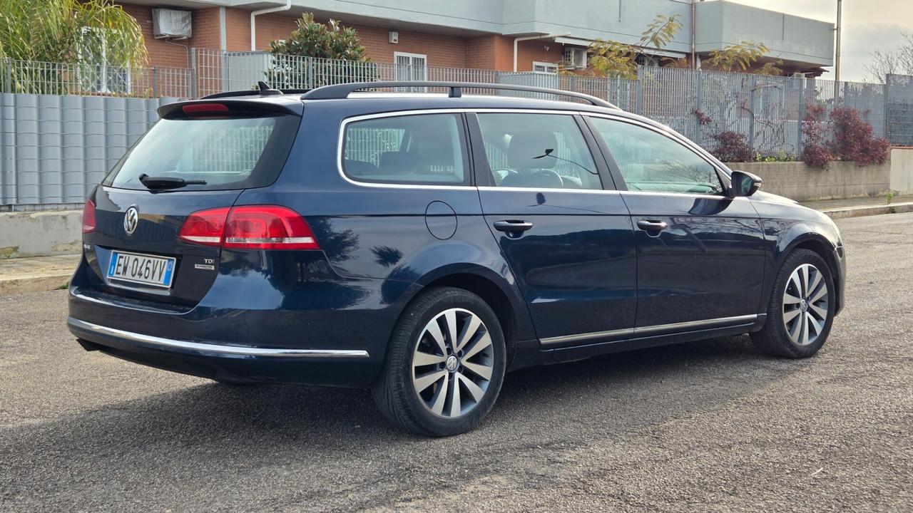 Volkswagen Passat Var. 1.6 TDI BlueMotion Tech. Navi