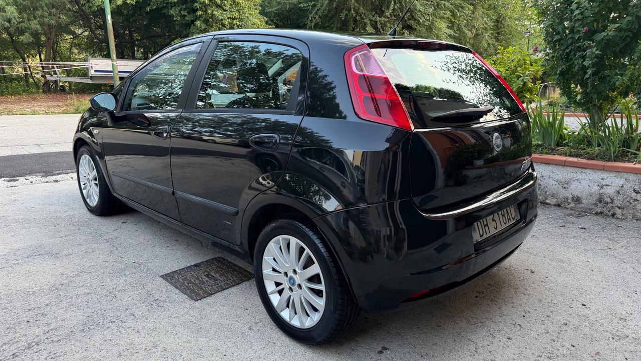 Fiat Grande Punto 1.4 Starjet 16V 5 porte Emotion
