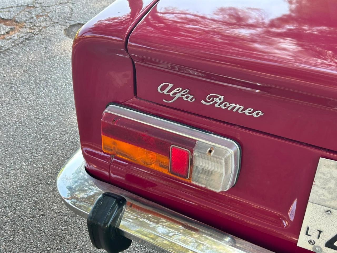 Alfa Romeo Giulia Nuova Super 1300 - 1974