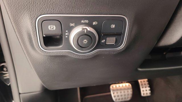 MERCEDES-BENZ EQA 250 Premium