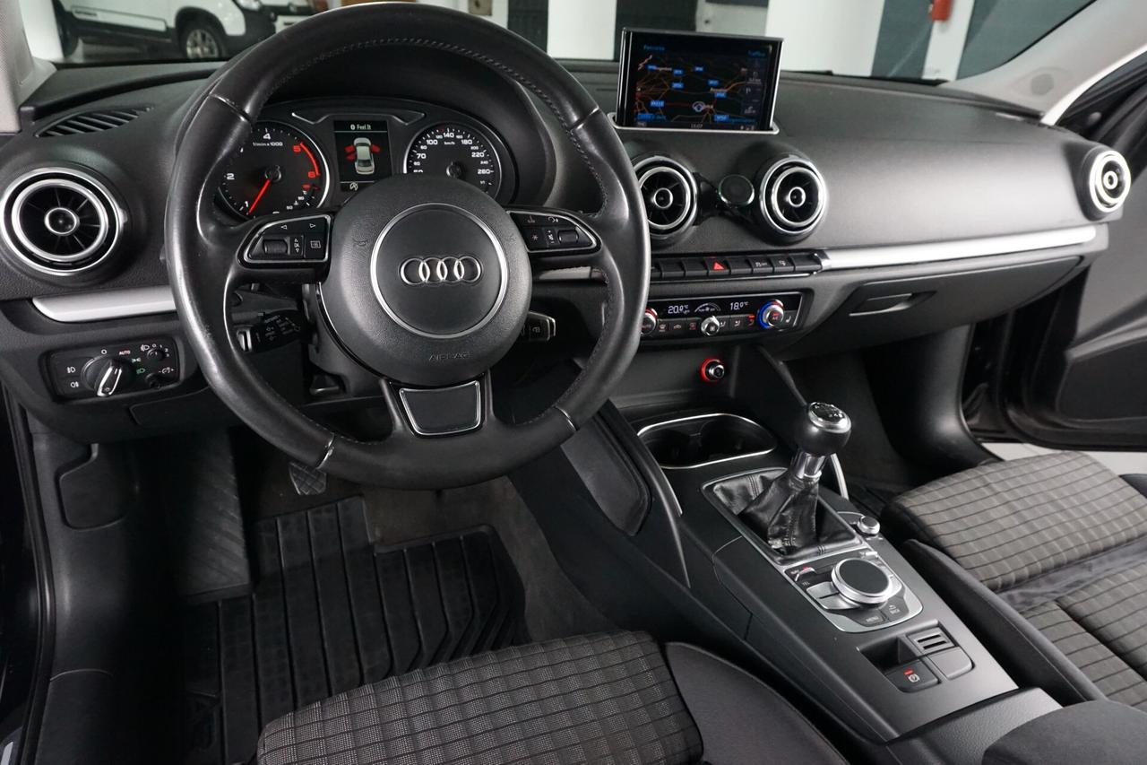 Audi A3 Sedan 2.0 TDI clean diesel Ambiente