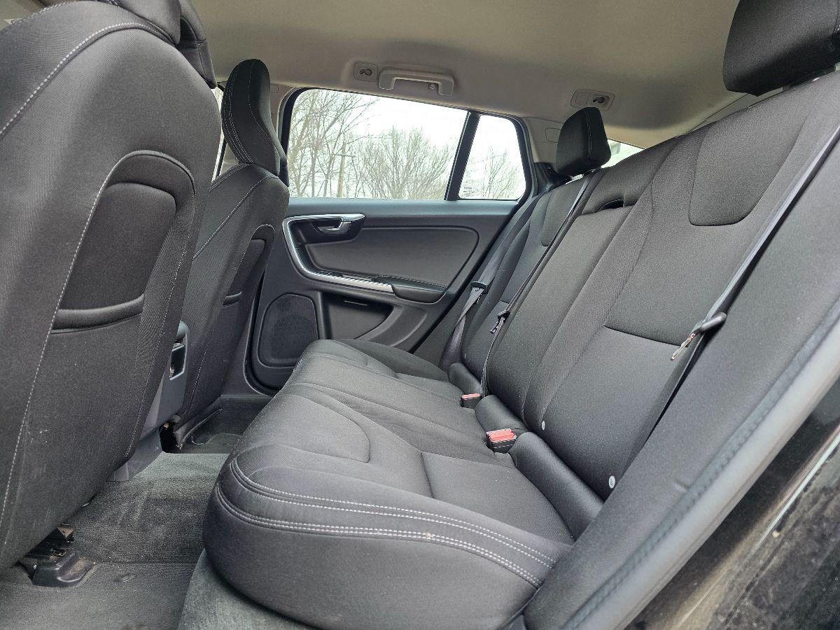 VOLVO V60 2.0 DIESEL D2 OK NEO GARAN FINAZ