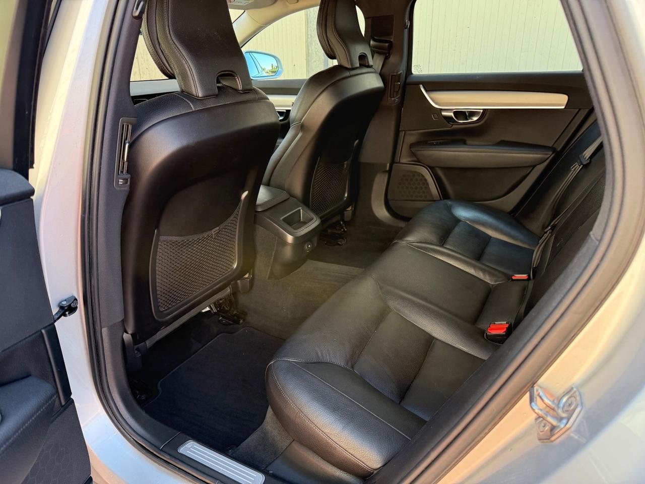 Volvo V90 B4 (d) AWD Geartronic Momentum Business Pro