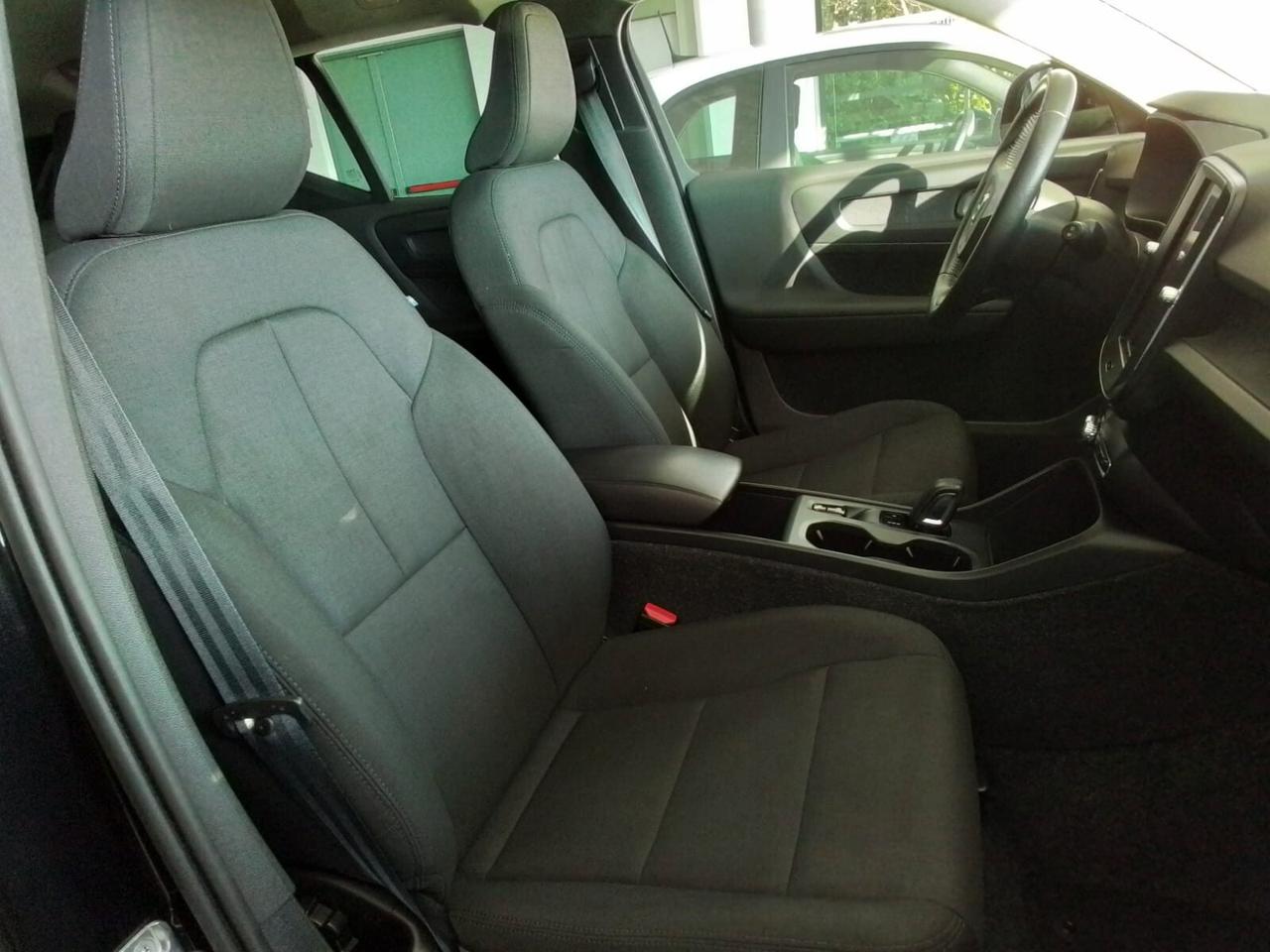 Volvo XC40 Business 2.0 D3 150cv AUTO