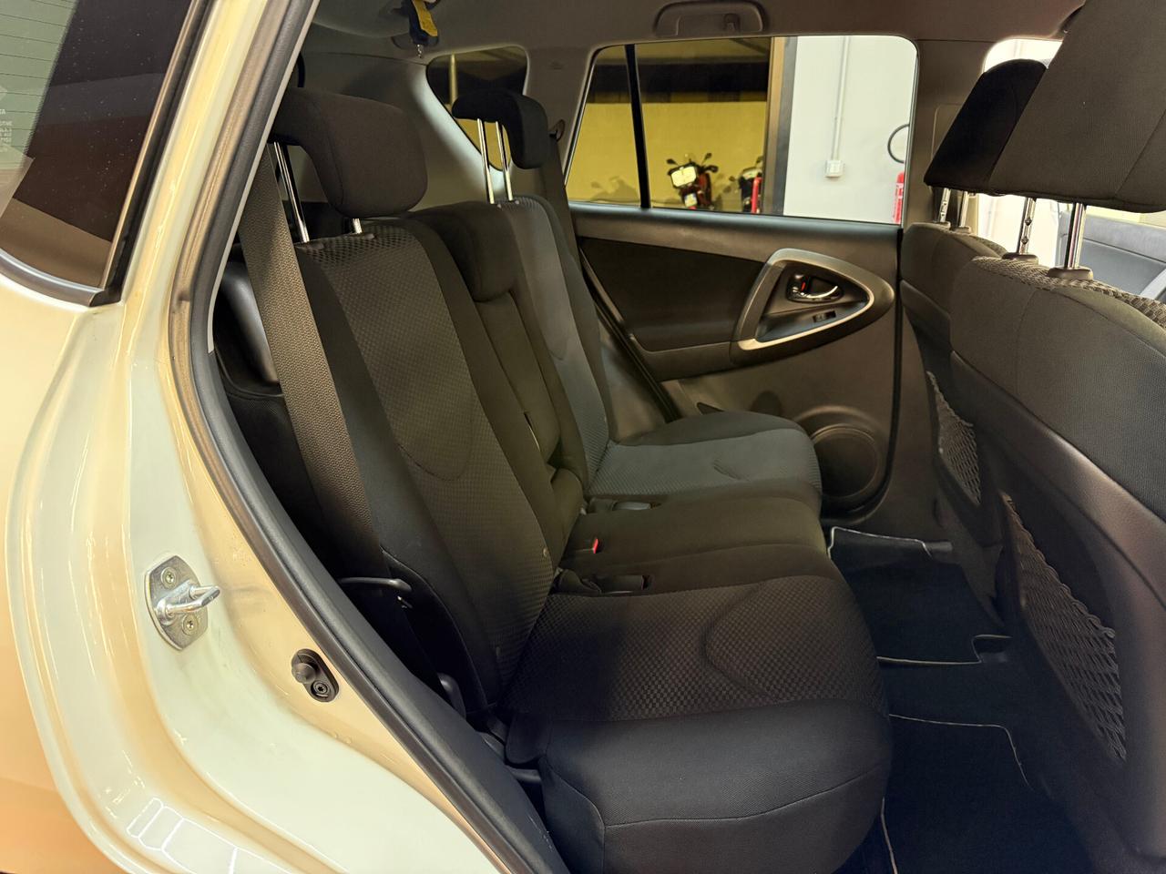 Toyota RAV 4 Crossport 2.2 D-4D - FABIANOAUTO