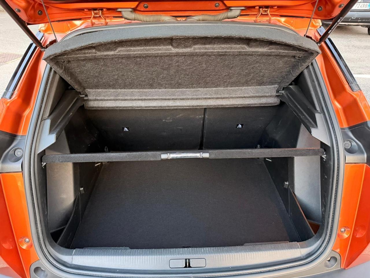 Peugeot 2008 PureTech 130 S&S EAT8 GT Pack