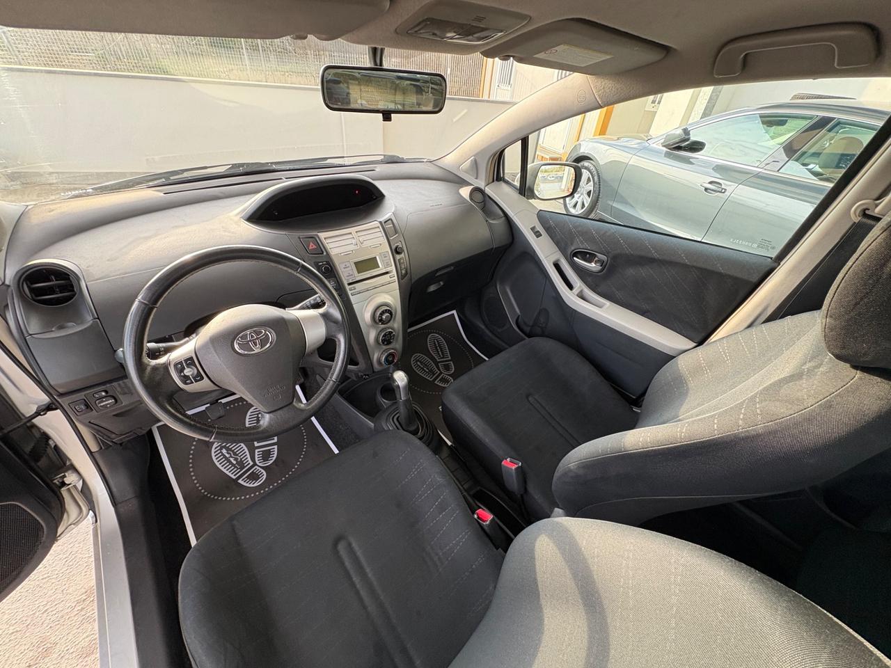 Toyota Yaris 1.3 5 porte Sol