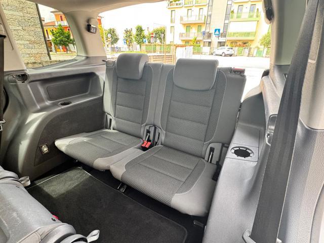 VOLKSWAGEN Touran 1.6 TDI DSG Comfortline