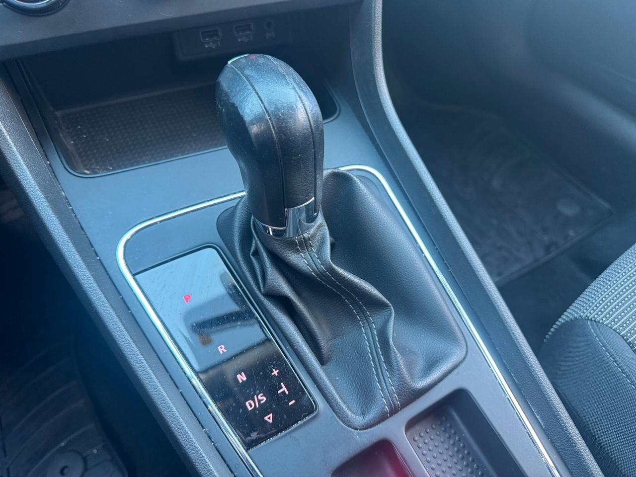 Seat Leon 1.6 TDI 115 CV DSG 5p. Style **NEOPATENTATI**