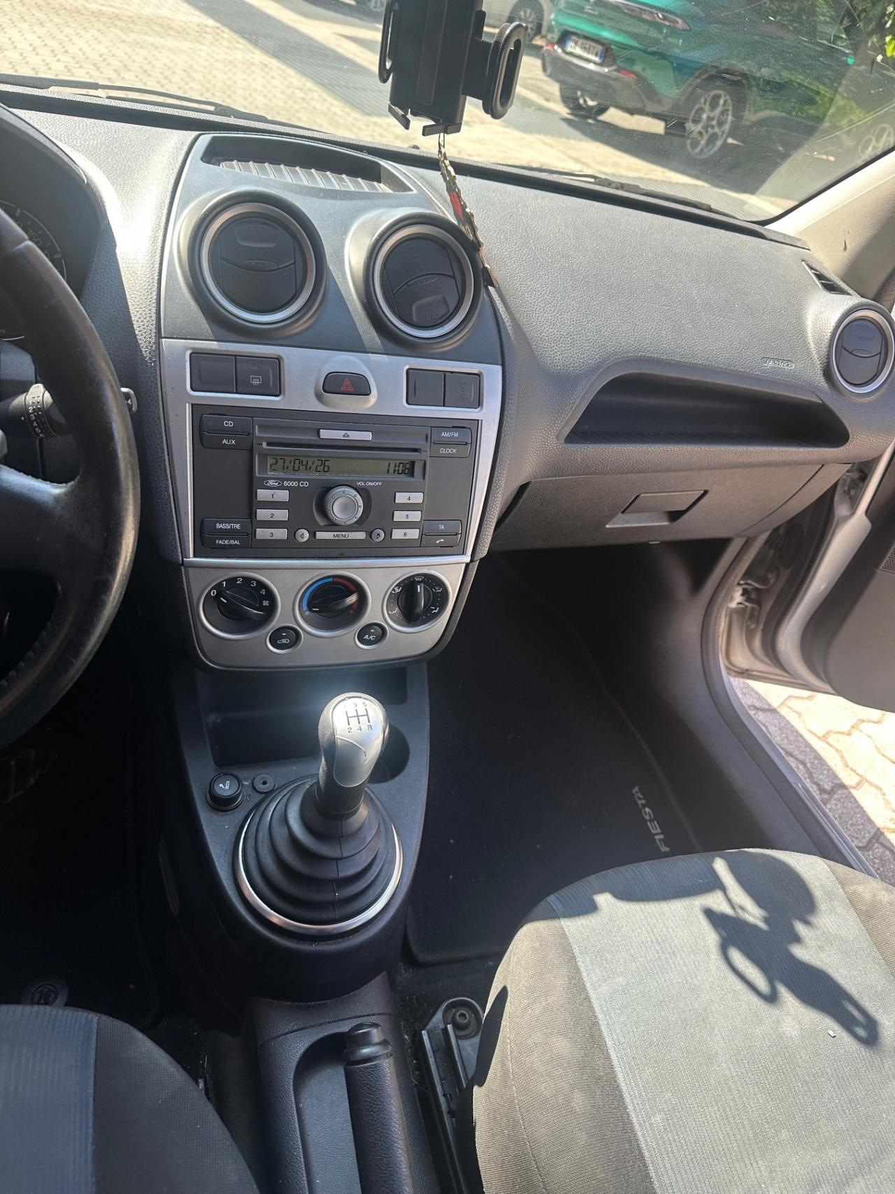 Ford Fiesta 1.2 16V 3p. Ghia