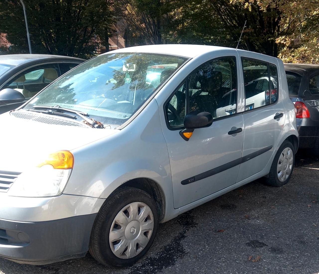 Renault Modus 1.2 16V Luxe Privilège