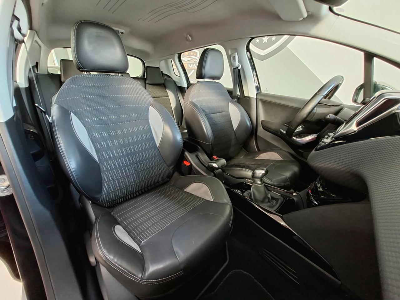 2015 Peugeot 2008 1.6 BlueHDi 100cv Black Matt