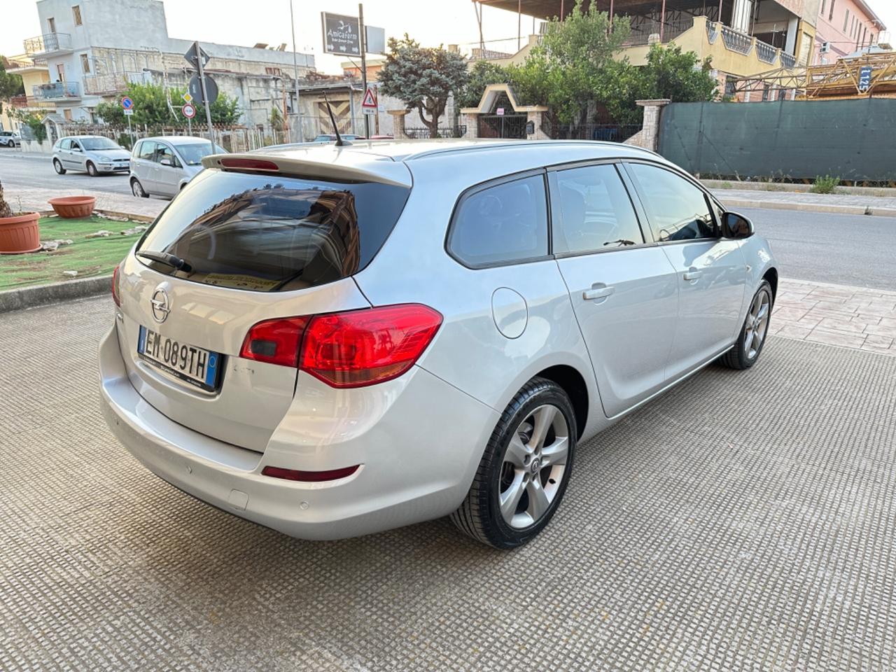 Opel Astra 1.7 CDTI 110CV Sports Tourer Elective