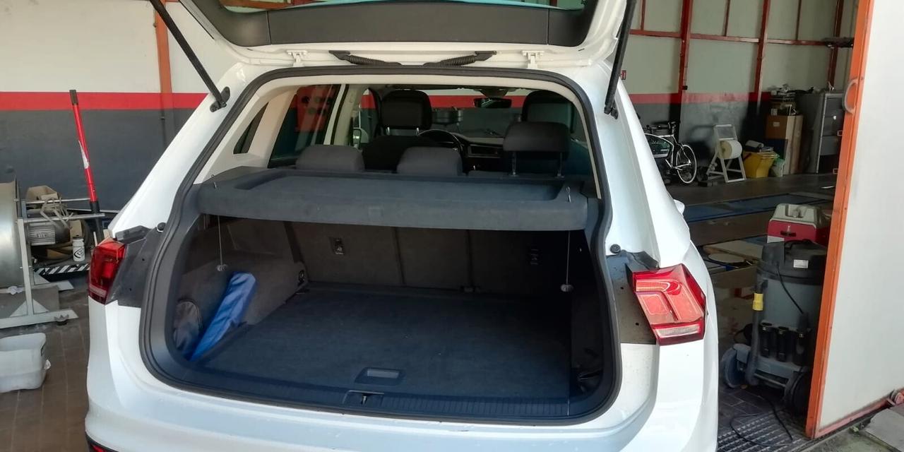 Volkswagen Tiguan 2.0 TDI SCR DSG Business BlueMotion Technology