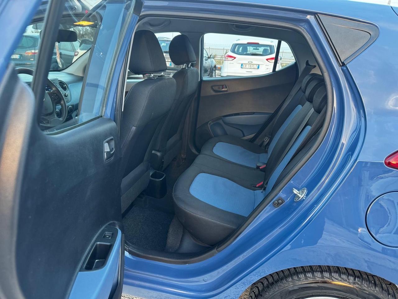 Hyundai i10 MPI Sound Edition Cambio Automatico