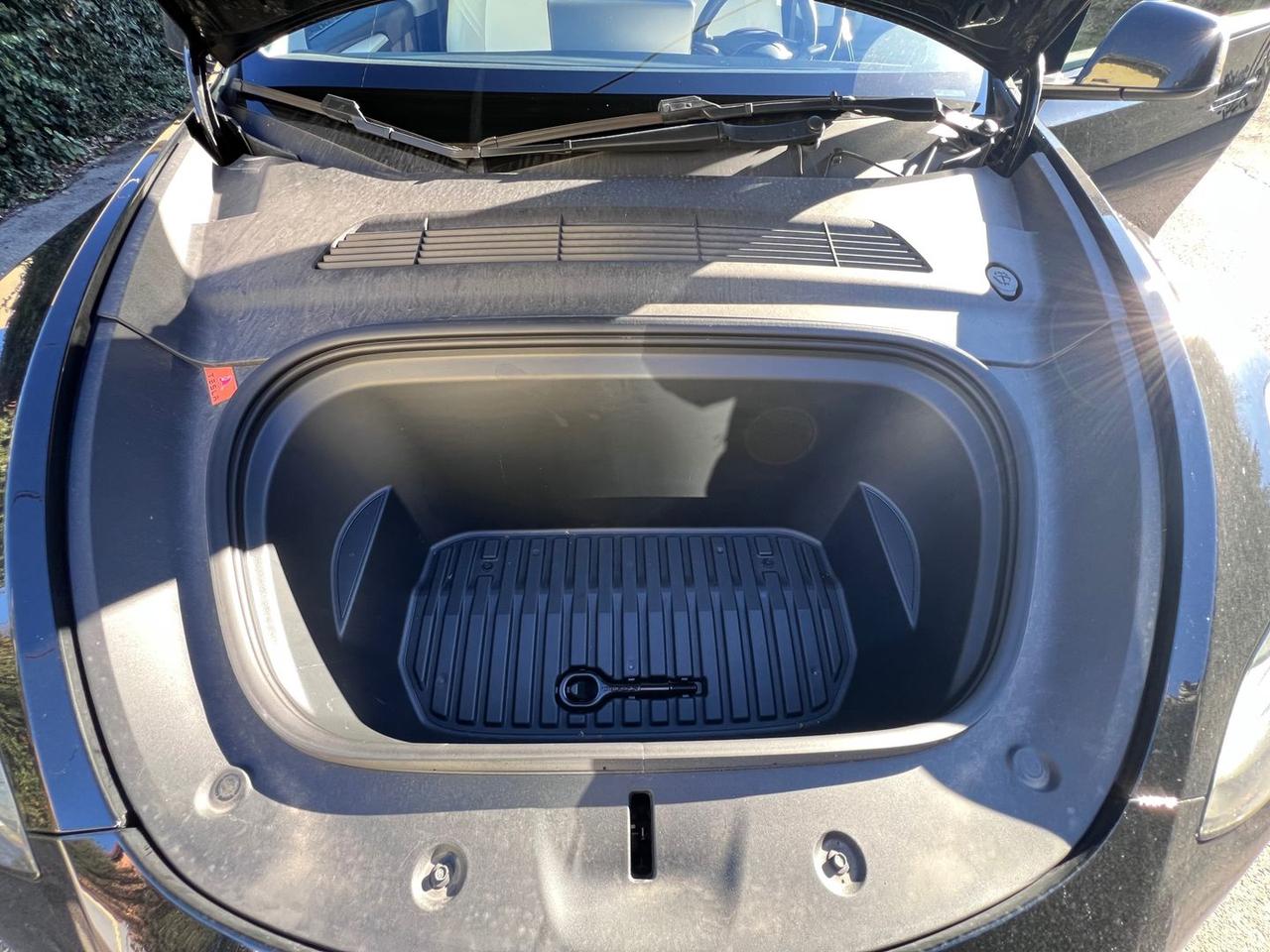 Tesla Model Y Performance #8327