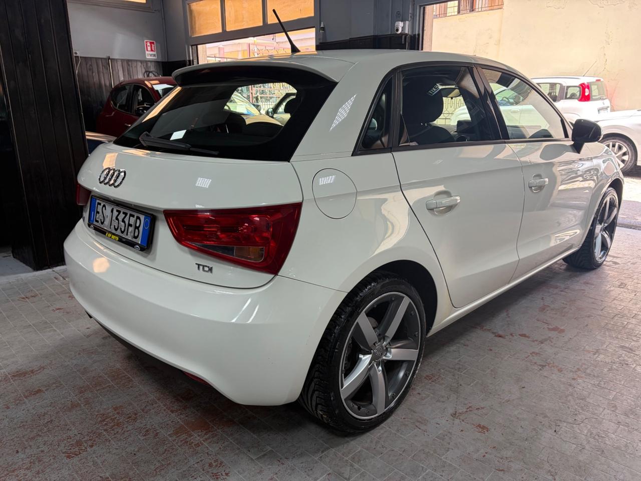 Audi A1 SPB 1.6 TDIAttraction