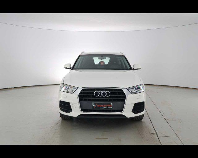 AUDI Q3 2.0 TDI 120 CV Business