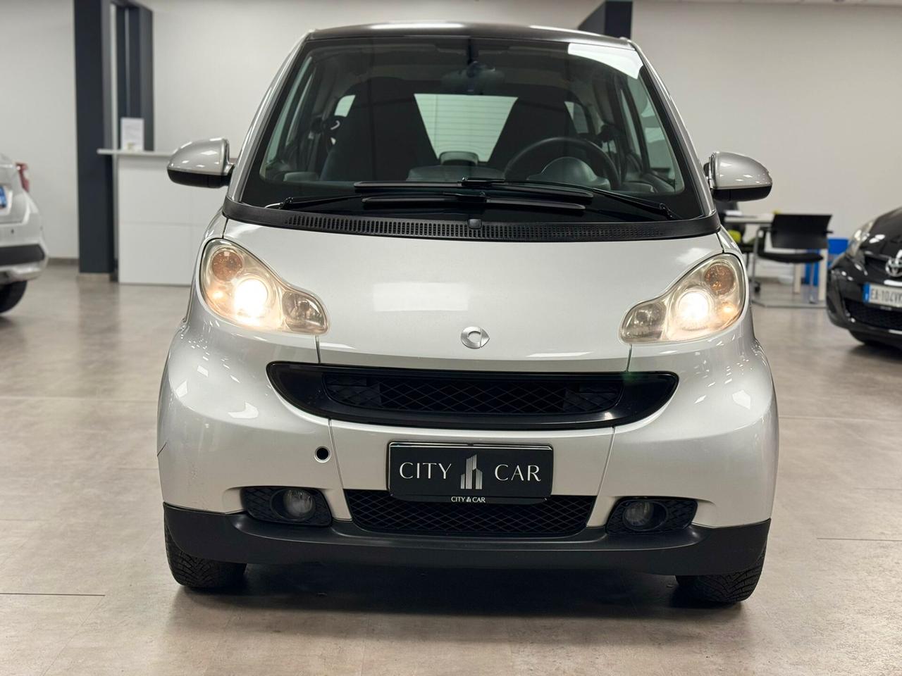 Smart ForTwo 1000 62 kW coupé passion