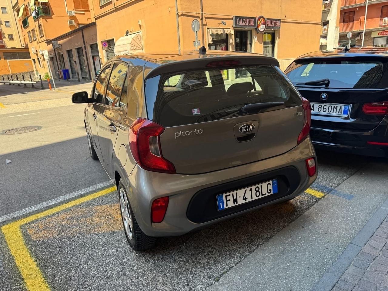 Kia Picanto 1.0 12V EcoGPL 5 porte Cool