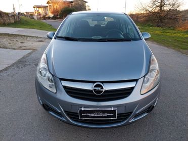 Opel Corsa 1.2 5 porte Club GPL - ok neopatentati